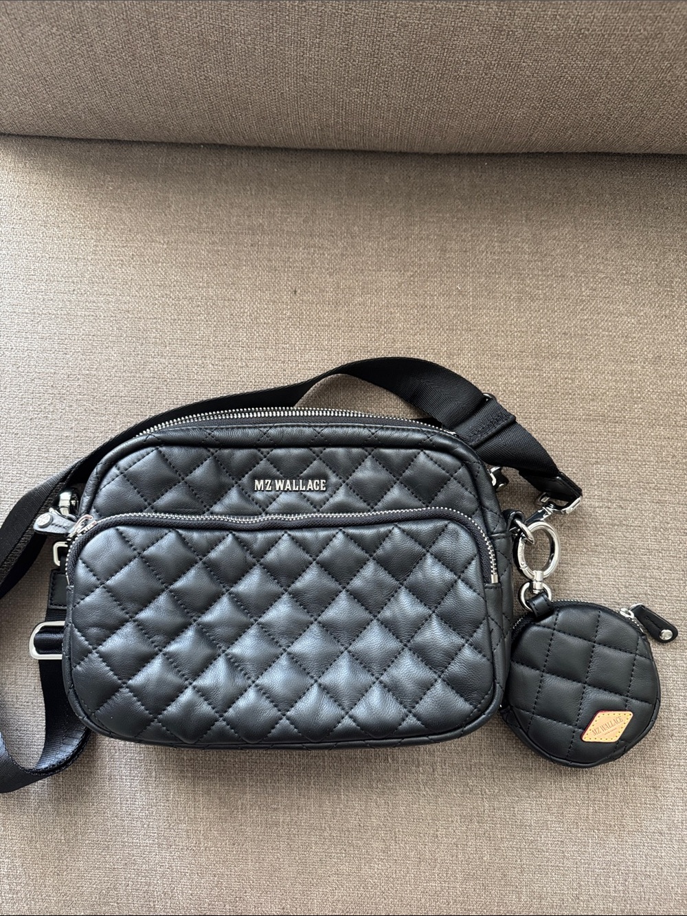 LE MZ Wallace Black LEATHER Quilted Metro Crossbody Detachable Coin Pouch